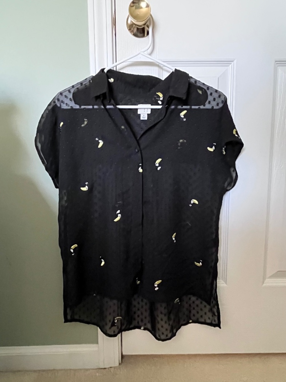 Black Toucan Print Swiss Dot Short Sleeve Button Front Blouse